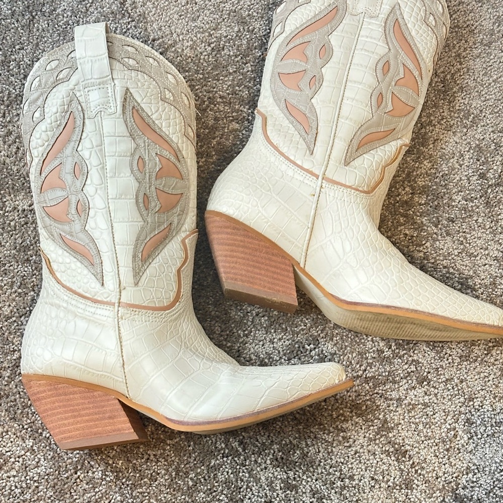 🩷🩵 Steve Madden Wynter Cowboy Boots 🩷🩵